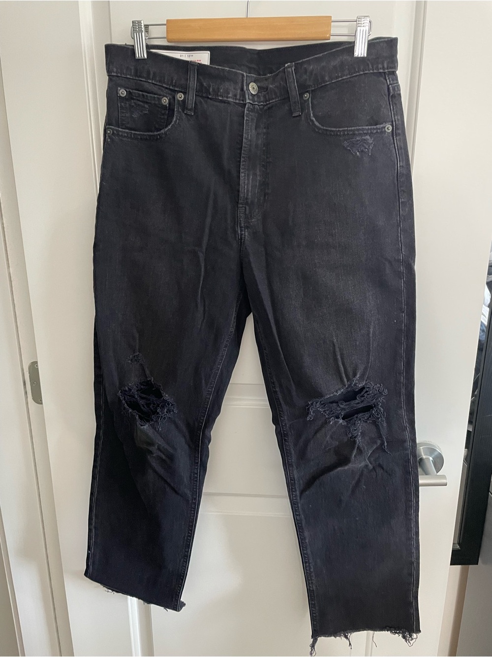 GAP Cheeky Straight High Rise Black Distressed Jeans